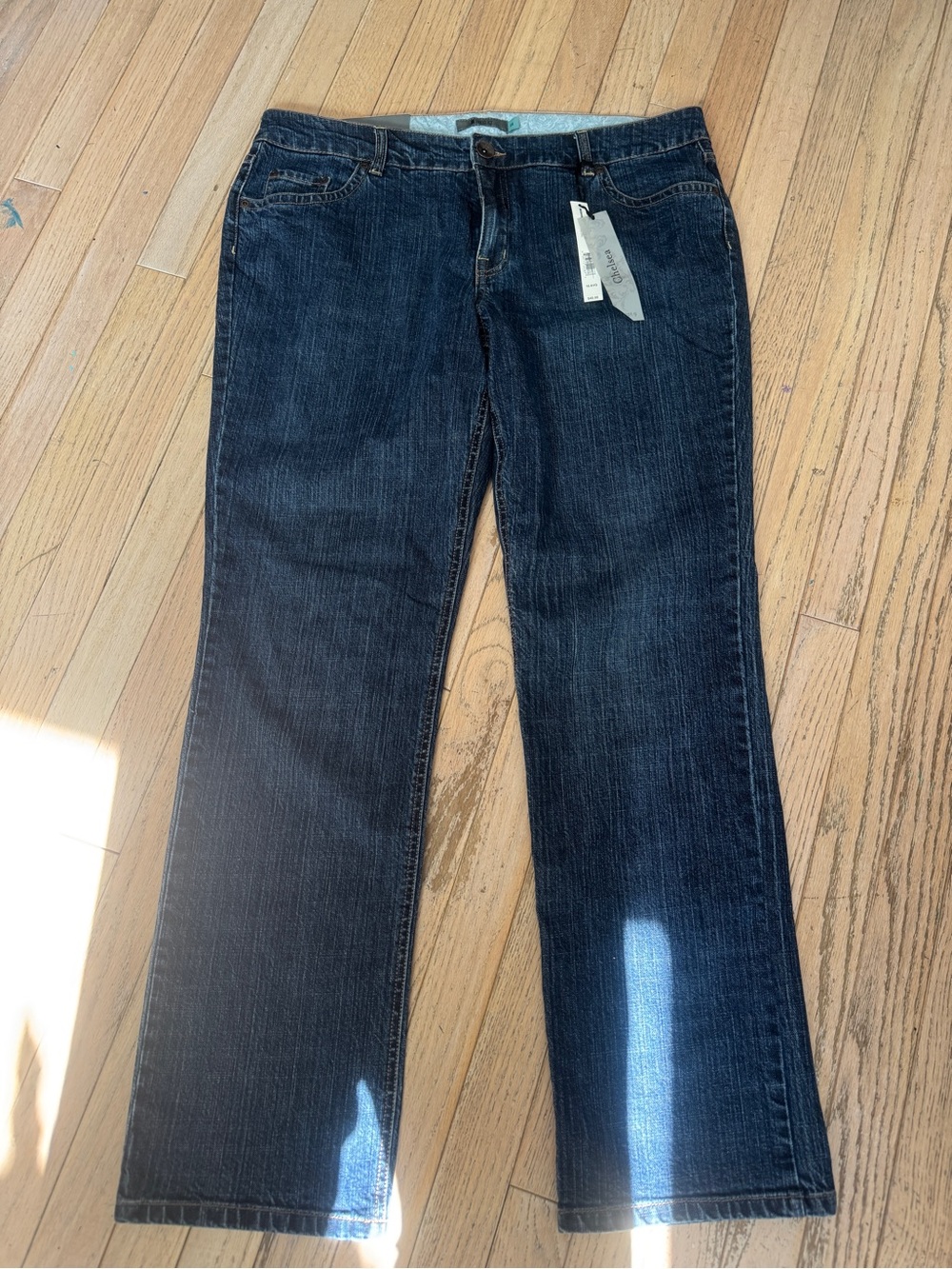 Apt 9 Chelsea Straight Leg Dark Wash Jeans 16 AVG NWT